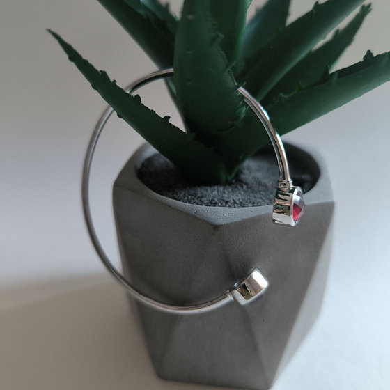 Серебряный браслет с гранатом nano 4.33ct