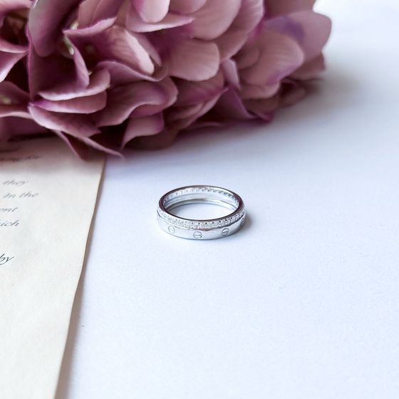 Серебряное кольцо с фианитами