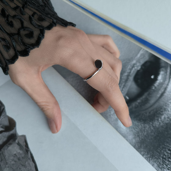 Серебряное кольцо без камней