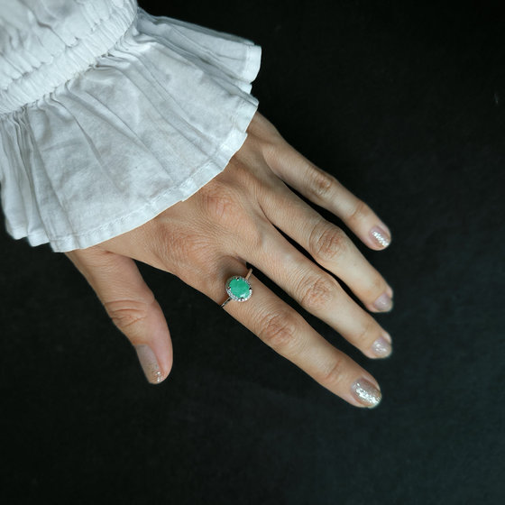 Серебряное кольцо с изумрудом 1.304ct