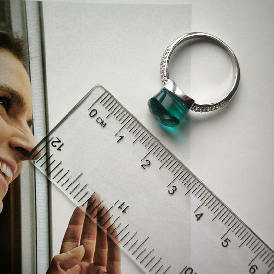 Серебряное кольцо с фианитами