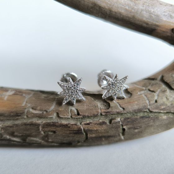 Серебряные серьги с фианитами