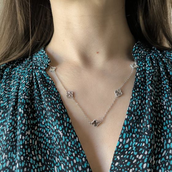 Серебряное колье без камней Серебряное колье без камней