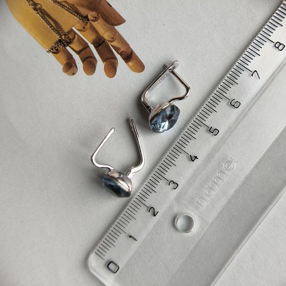 Серебряные серьги с фианитами