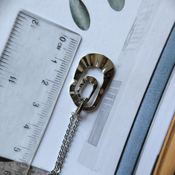 Серебряное колье без камней