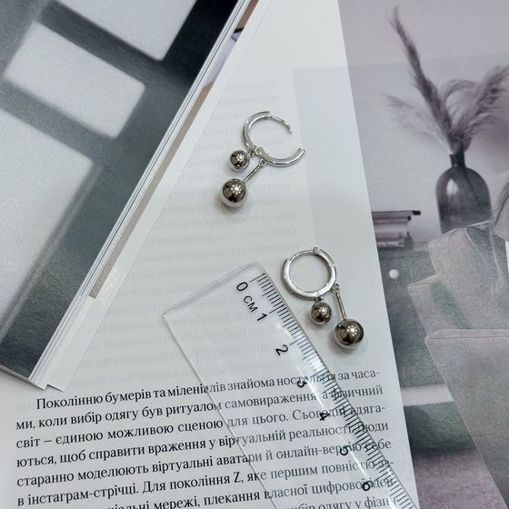 Серебряные серьги с фианитами