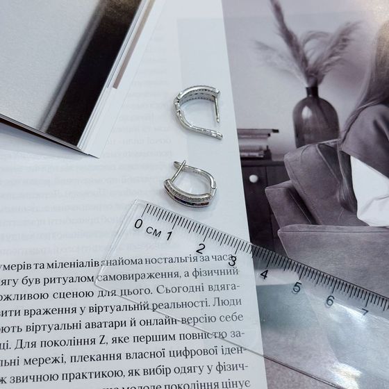 Серебряные серьги с фианитами