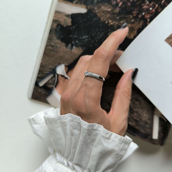 Серебряное кольцо с фианитами