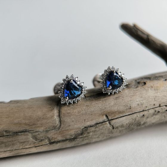 Серебряные серьги с сапфиром nano 1.698ct