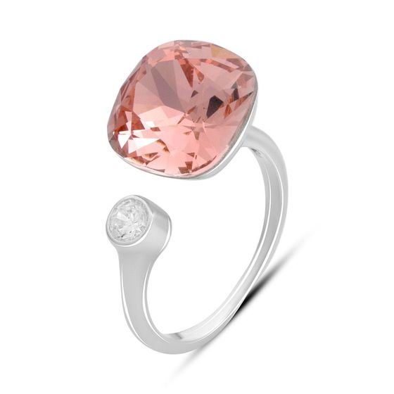 Серебряное кольцо с фианитами