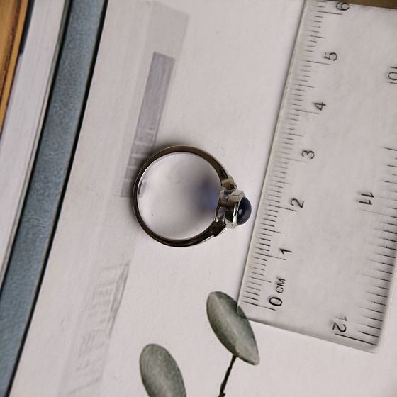 Серебряное кольцо с сапфиром nano