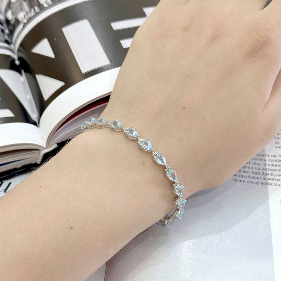 Серебряный браслет с топазом 9.567ct