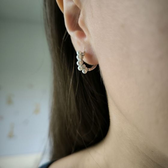 Серебряные серьги с жемчугом, фианитами