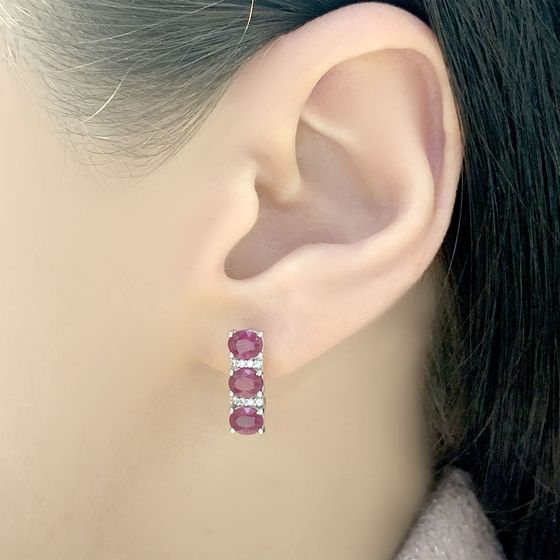Серебряные серьги с рубином 2.977ct
