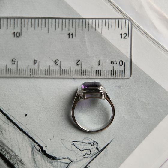 Серебряное кольцо с аметистом 3.125ct