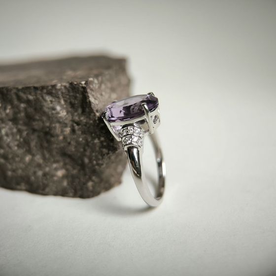 Серебряное кольцо с аметистом 5.397ct