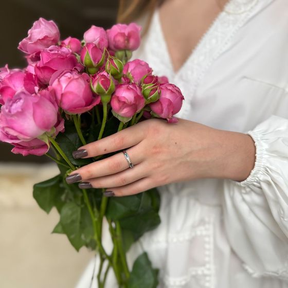 Серебряное кольцо с фианитами Серебряное кольцо с фианитами