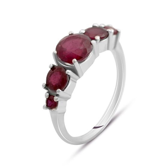 Серебряное кольцо с рубином 3.63ct