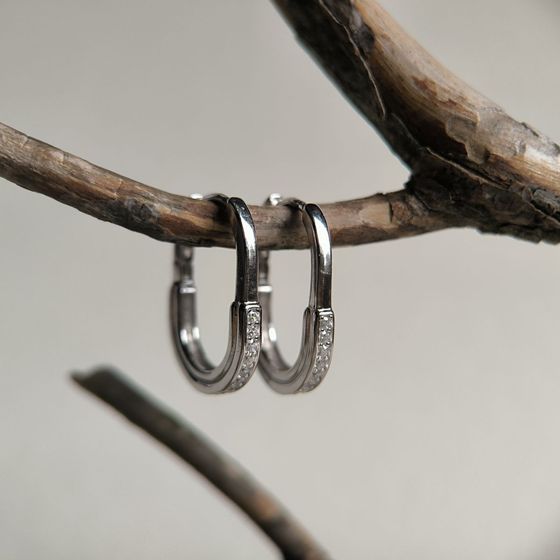 Серебряные серьги с фианитами