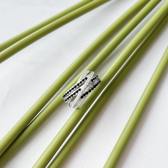 Серебряное кольцо с фианитами