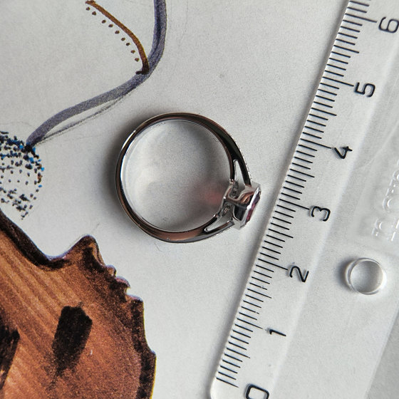 Серебряное кольцо с гранатом nano 0.9ct