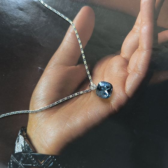 Серебряная подвеска с фианитами Серебряная подвеска с фианитами