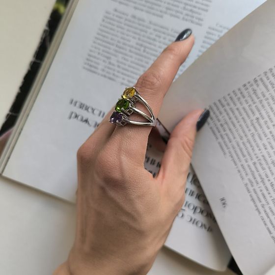 Серебряное кольцо с аметистом, хризолітом, цитрином