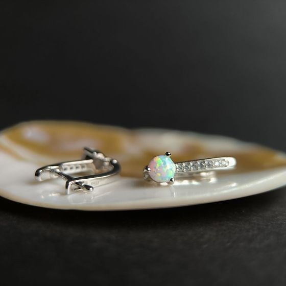 Серебряные серьги с опалом 0.661ct, фианитами