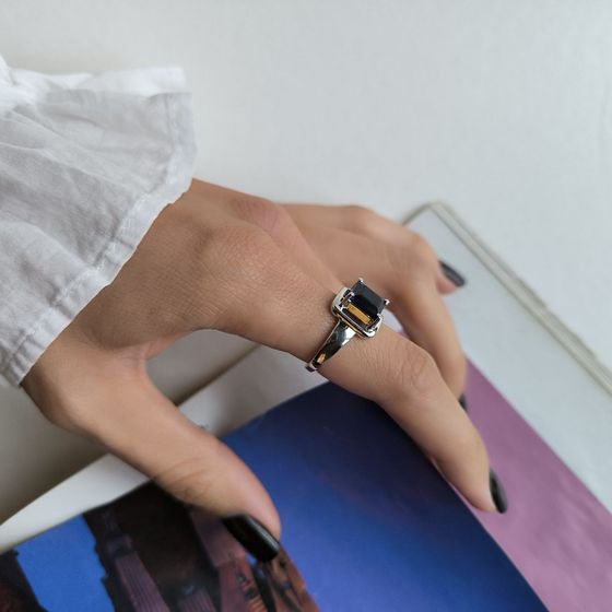 Серебряное кольцо с сапфиром nano 1.975ct