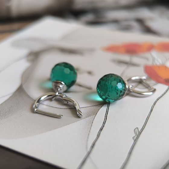 Серебряные серьги с фианитами Серебряные серьги с фианитами