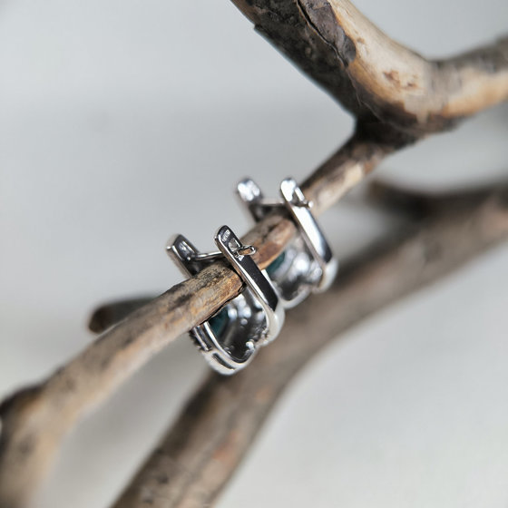 Серебряные серьги с топазом Лондон Блю 4.634ct, фианитами