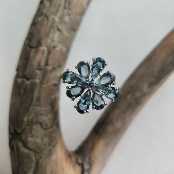 Серебряное кольцо с топазом Лондон Блю 3.013ct, топазом