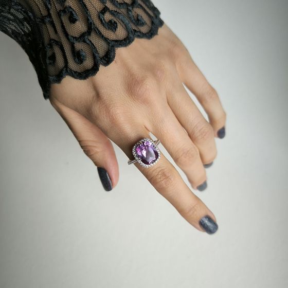 Серебряное кольцо с александритом 6.948ct