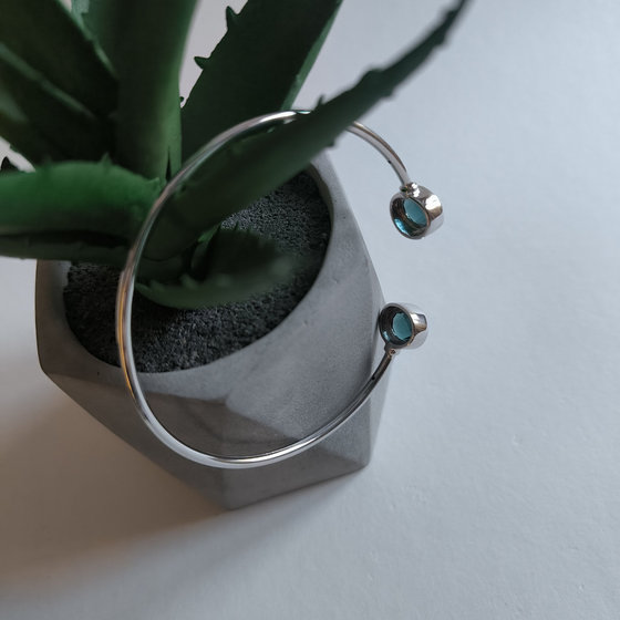 Серебряный браслет с топазом Лондон Блю 4.338ct