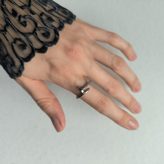 Серебряное кольцо без камней