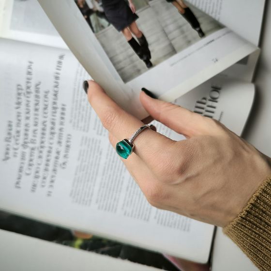 Серебряное кольцо с фианитами