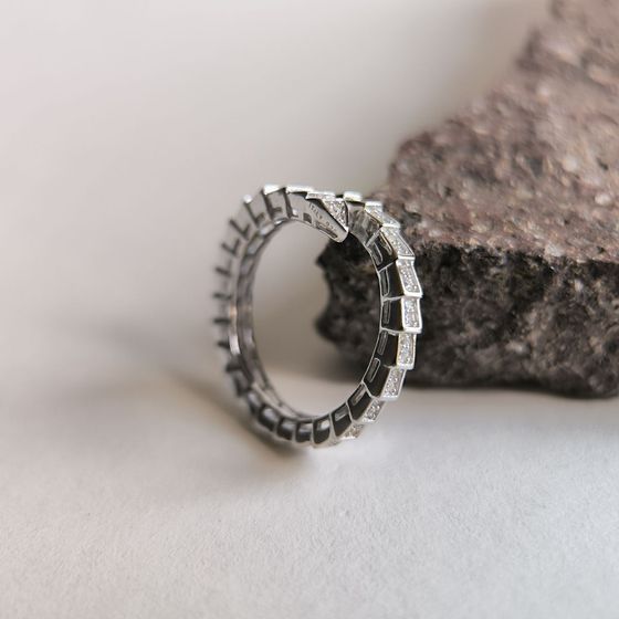 Серебряное кольцо с фианитами