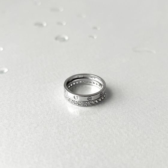 Золотое кольцо с фианитами 0.62ct