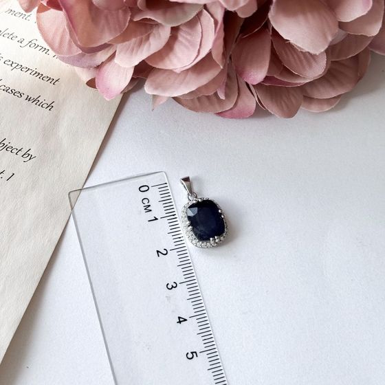 Серебряная подвеска с сапфиром 8ct