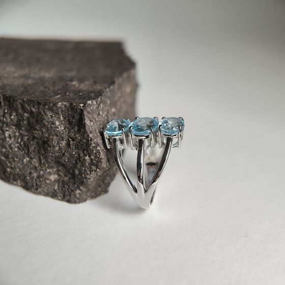 Серебряное кольцо с топазом 7.65ct