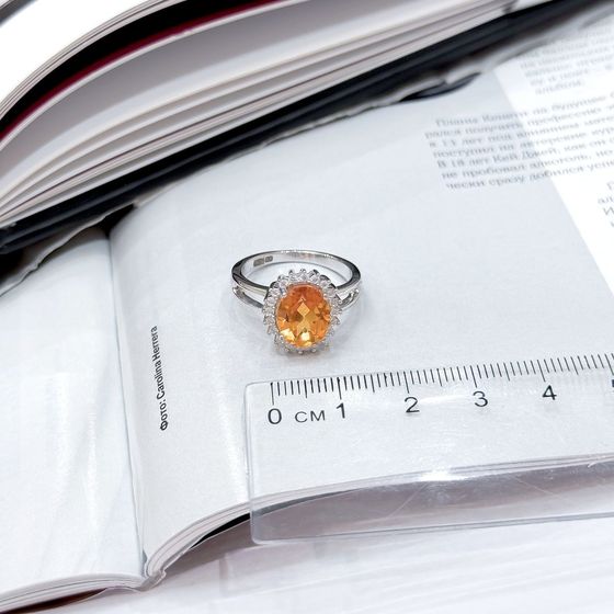 Серебряное кольцо с золотим кварцем 2.937ct, фианитами