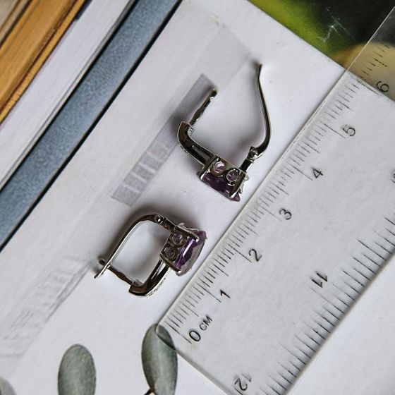 Серебряные серьги с александритом 6.017ct, фианитами