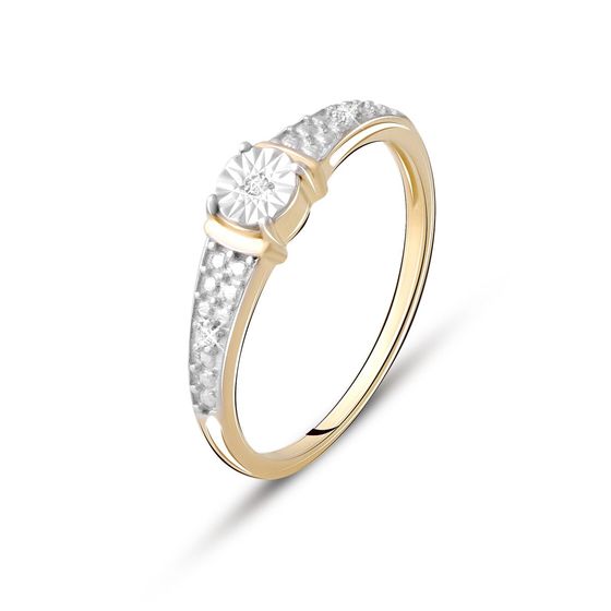 Серебряное кольцо с бриллиантом 0.03ct