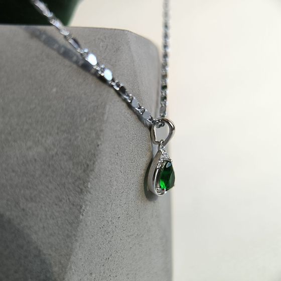 Серебряная подвеска с изумрудом nano 0.605ct