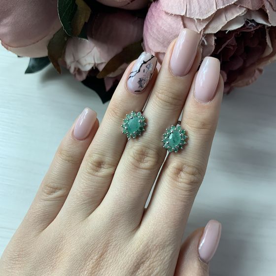 Серебряные серьги с изумрудом 2.608ct