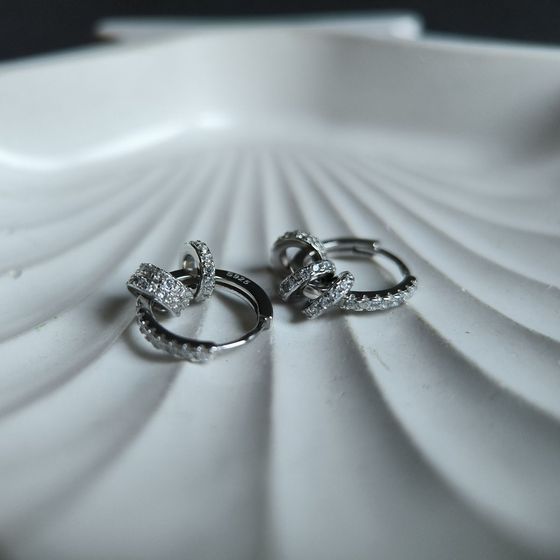 Серебряные серьги с фианитами