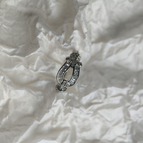 Серебряное кольцо с фианитами