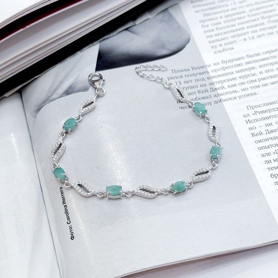 Серебряный браслет с изумрудом 3.773ct