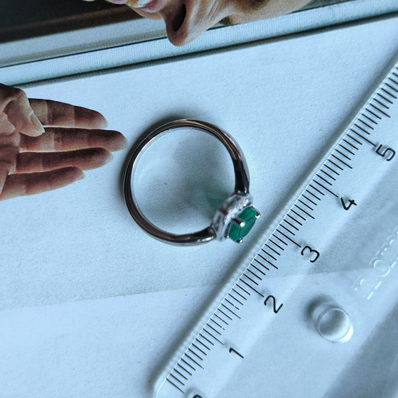 Серебряное кольцо с агатом 1.074ct, фианитами