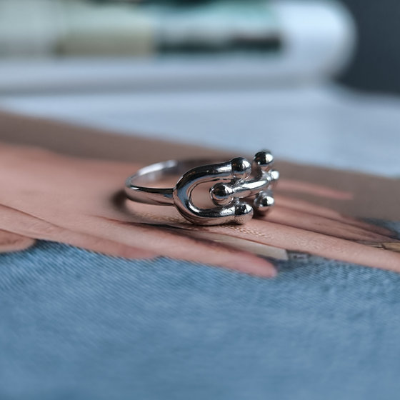 Серебряное кольцо без камней